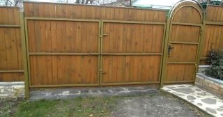 Купить распашные ворота деревянные Березники, цена от 2740 руб.